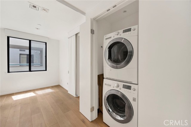 150 Ocean Park Unit: 520