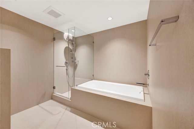 150 Ocean Park Unit: 520