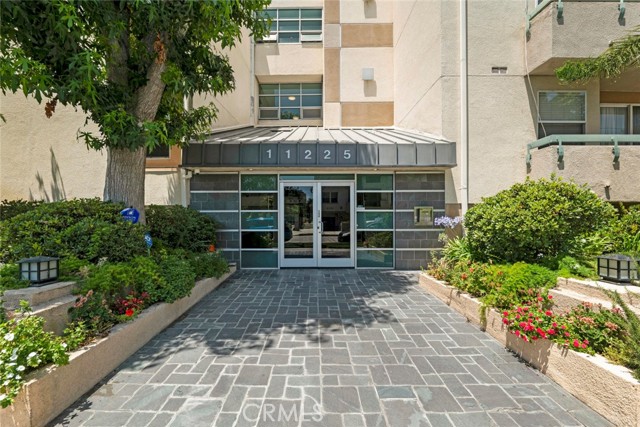 11225 Peach Grove ST Unit: 102