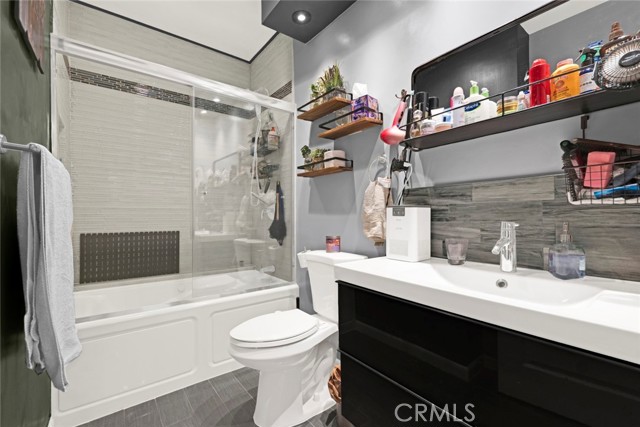 11225 Peach Grove ST Unit: 102