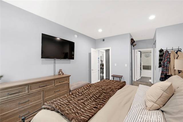 11225 Peach Grove ST Unit: 102