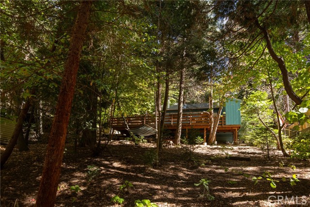 782 Lake DR