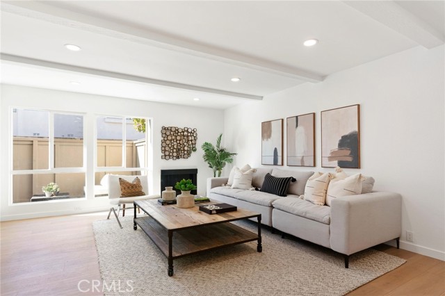 2510 Arizona AVE Unit: 7