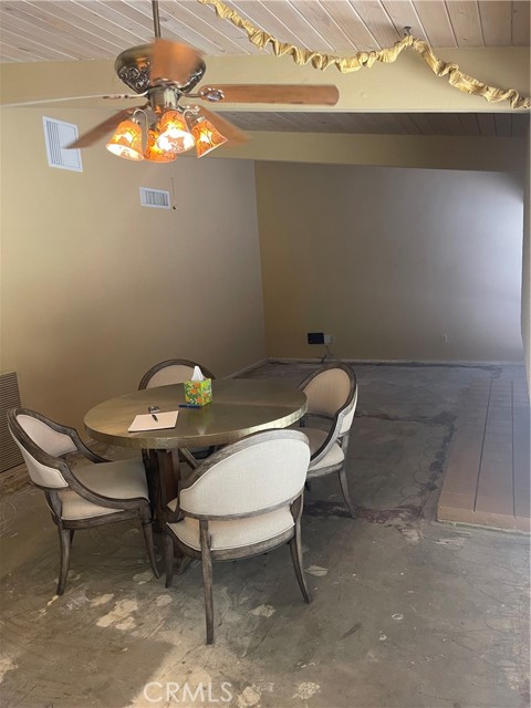 2605 N Kitty Hawk DR