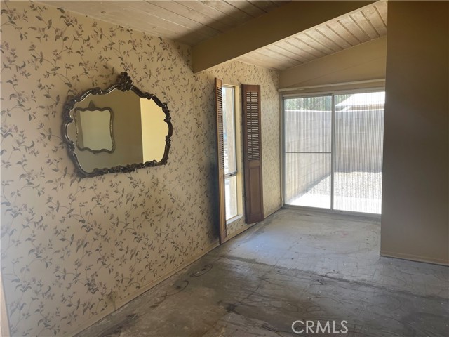 2605 N Kitty Hawk DR