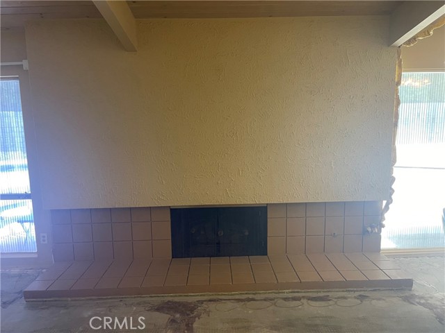 2605 N Kitty Hawk DR