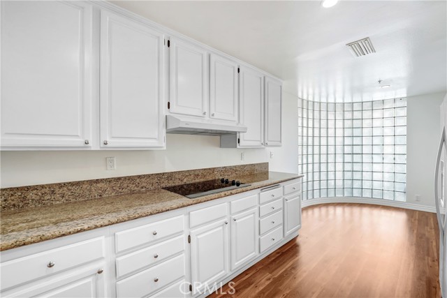 2122 Century Park LN Unit: 417