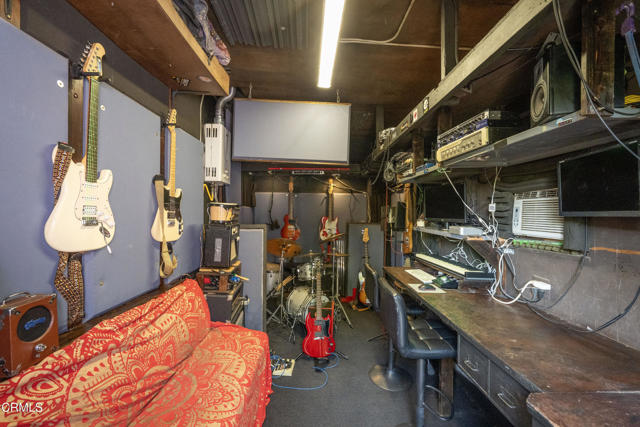 1334 Carmen DR