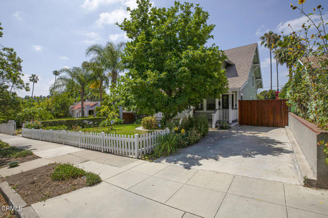 2330 Yosemite DR