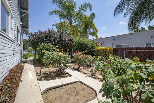 2330 Yosemite DR