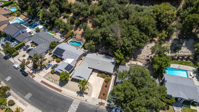 5778 Valerie AVE