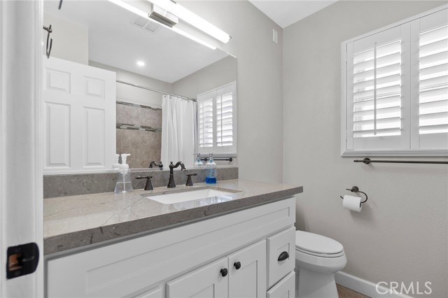 513 W Commonwealth AVE