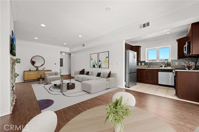 5633 Carlton WAY Unit: 503