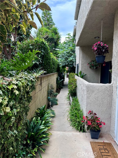 937 19th ST Unit: 5