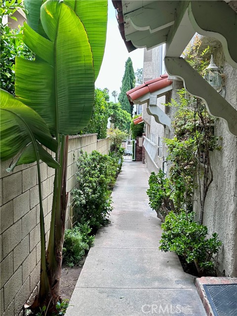 937 19th ST Unit: 5
