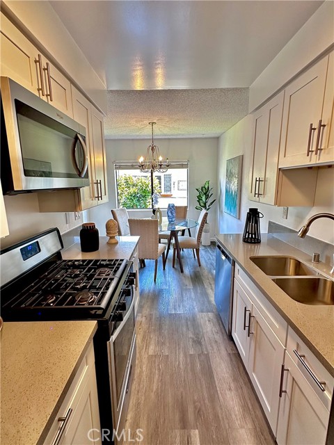 937 19th ST Unit: 5