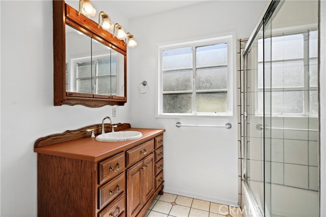 7039 Quartz AVE