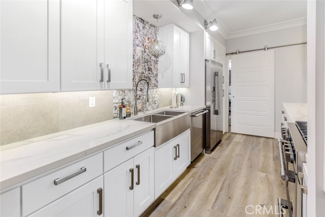 3284 Barham Unit: 103