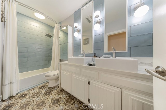 3284 Barham Unit: 103