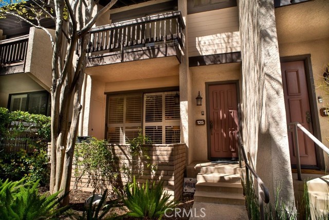 5711 Owensmouth AVE Unit: 125