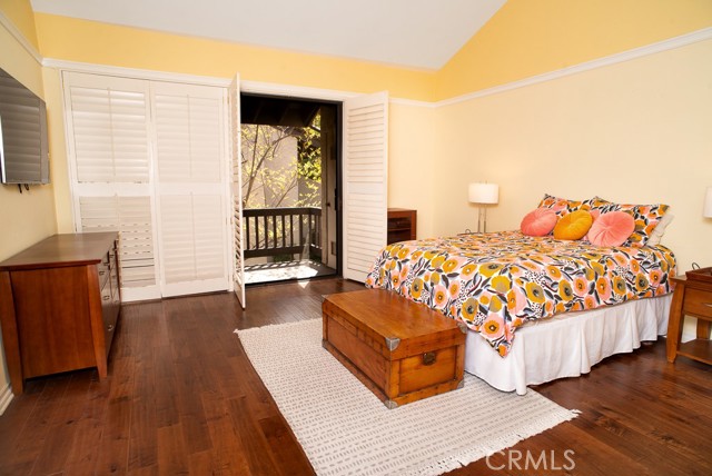 5711 Owensmouth AVE Unit: 125