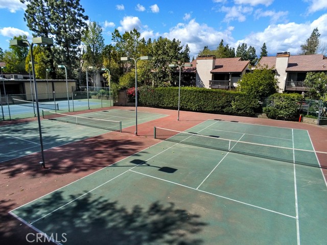 5711 Owensmouth AVE Unit: 125