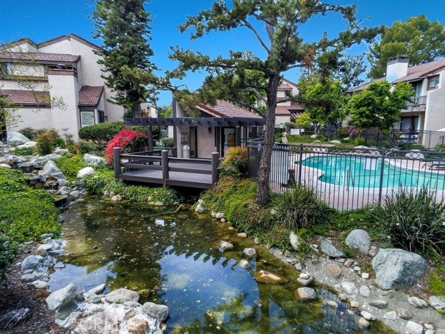 5711 Owensmouth AVE Unit: 125