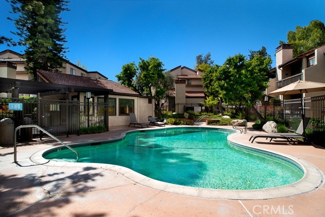 5711 Owensmouth AVE Unit: 125