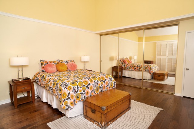 5711 Owensmouth AVE Unit: 125