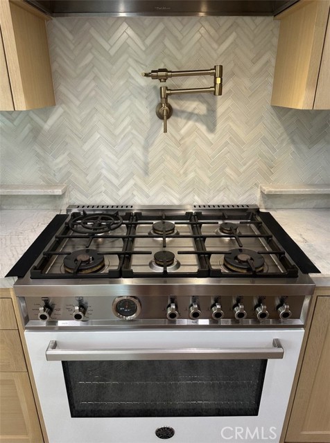 4623 El Camino Corto