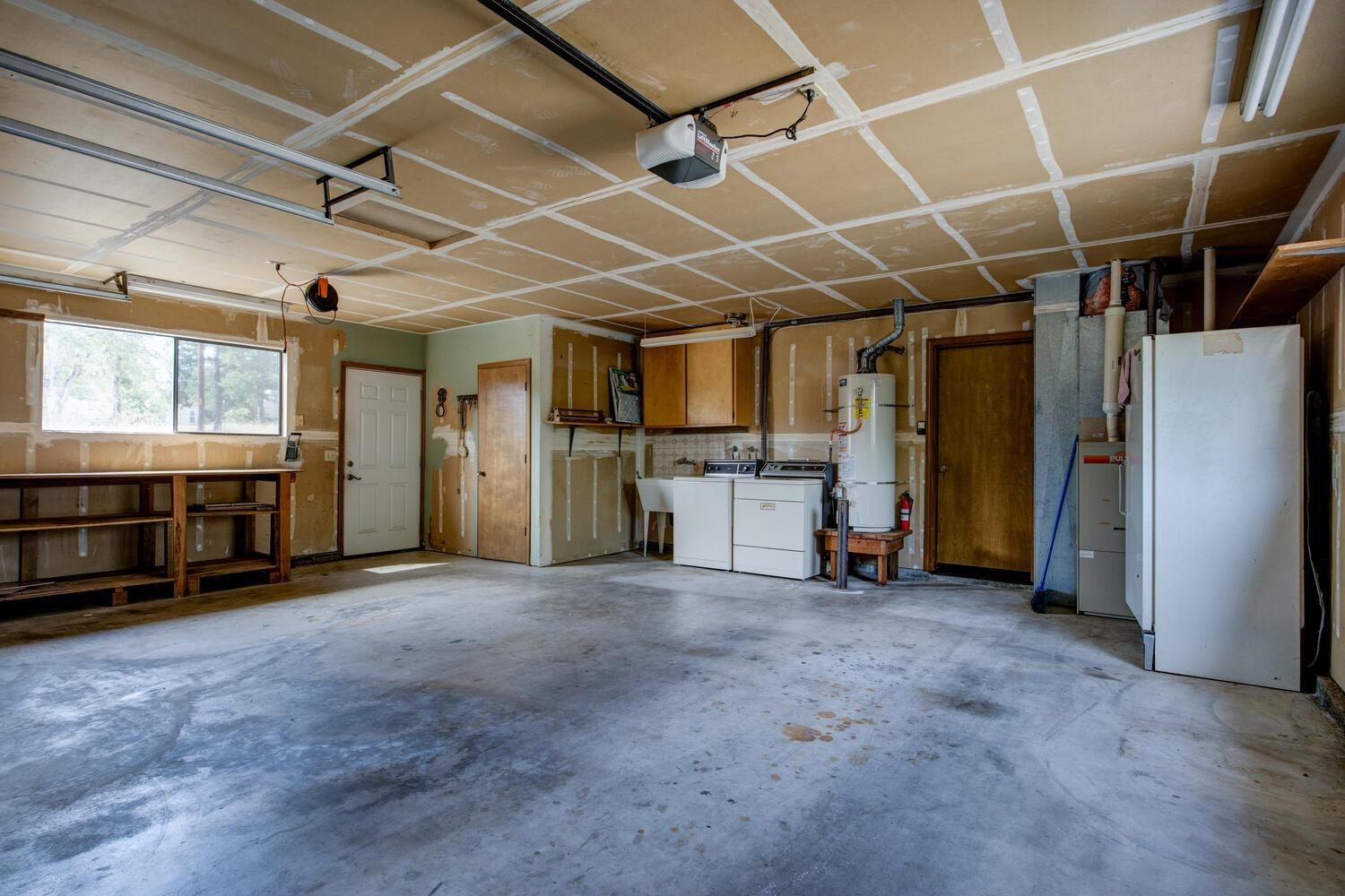 3226 Little John Road