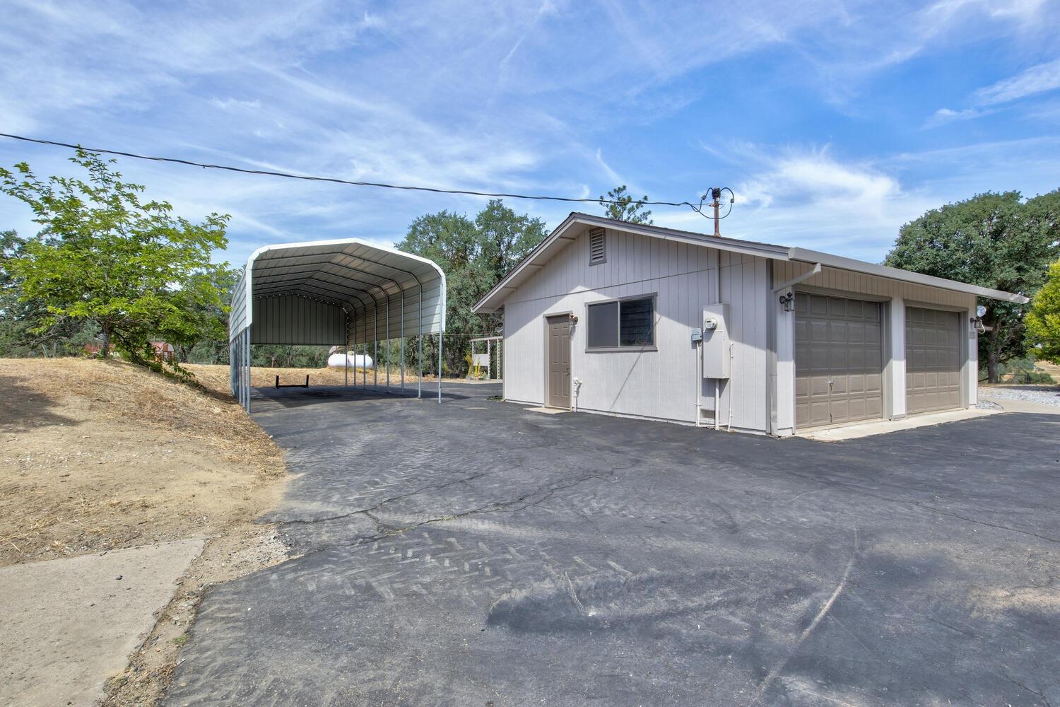 3226 Little John Road