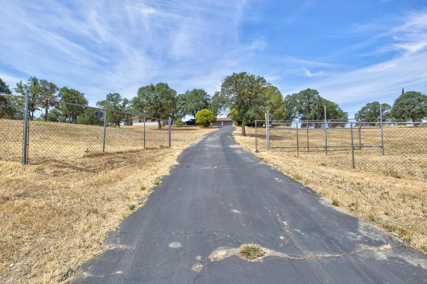 3226 Little John Road