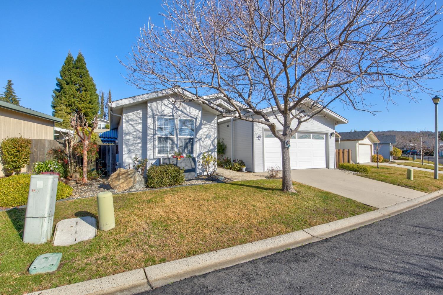 12720 Robinia Circle