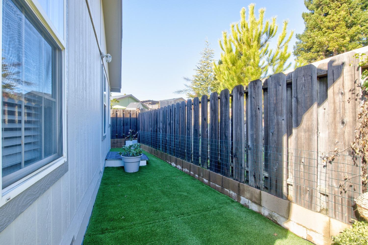 12720 Robinia Circle