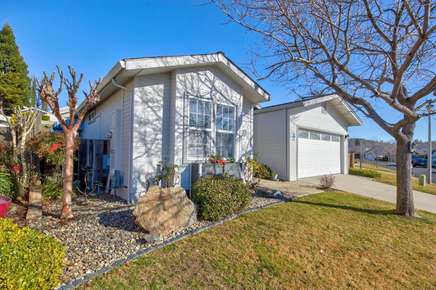 12720 Robinia Circle