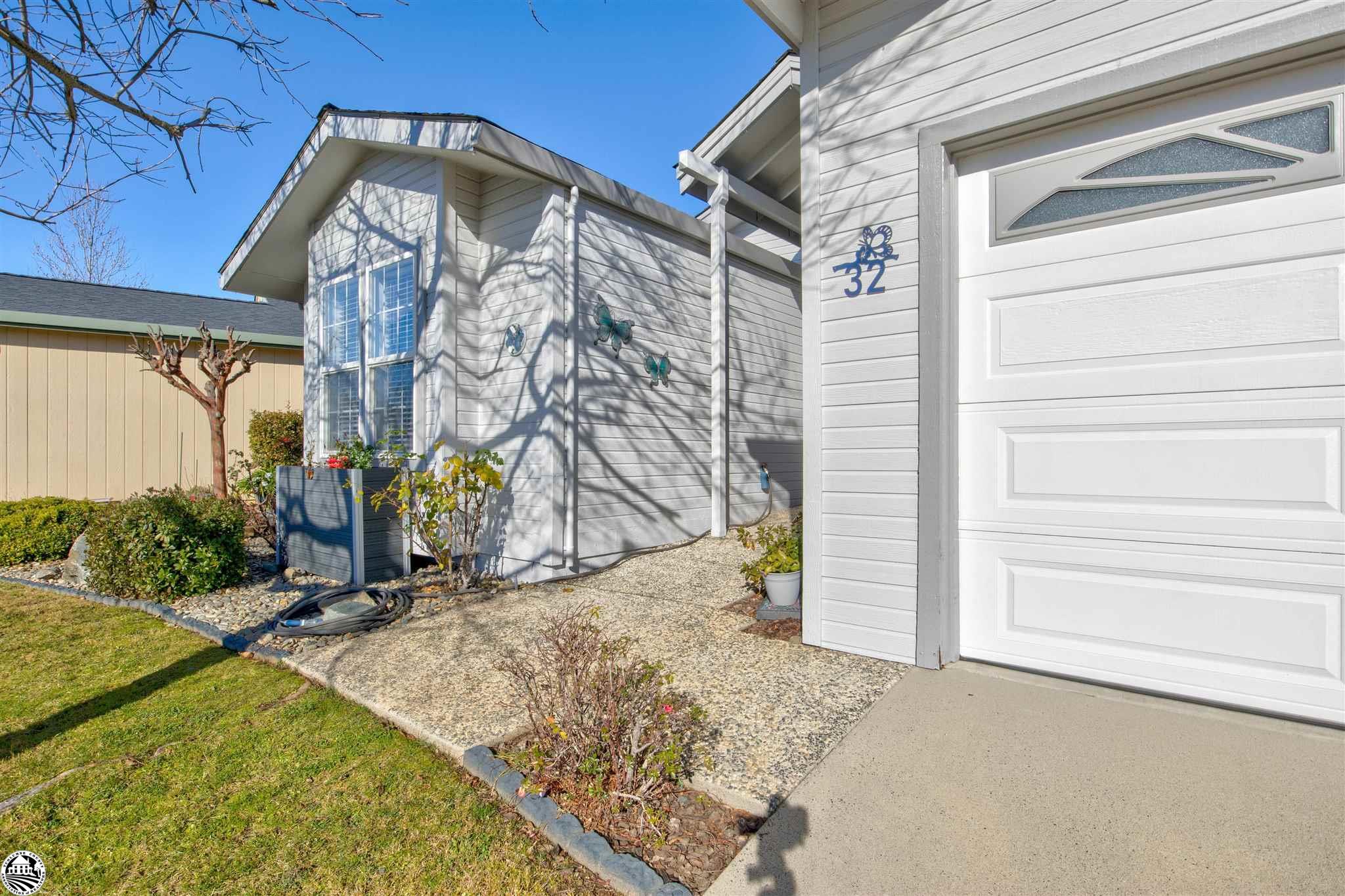 12720 Robinia Circle