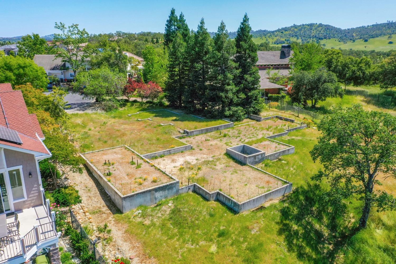 30 White Oak Court