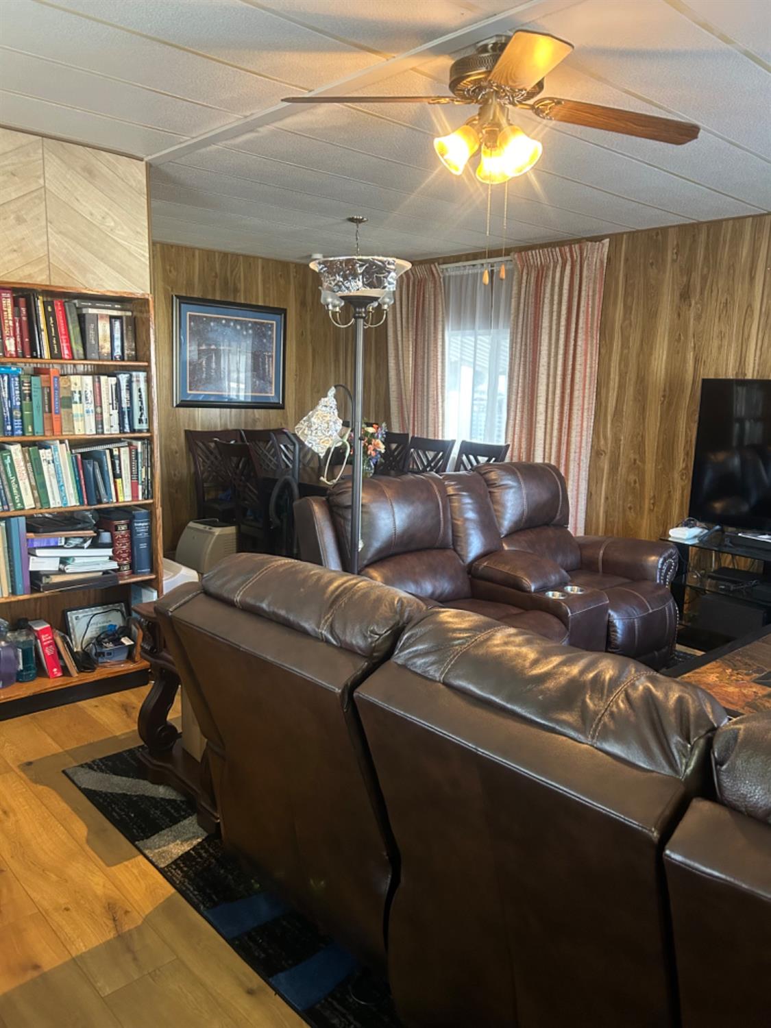 1330 Calaveritas #86 Road