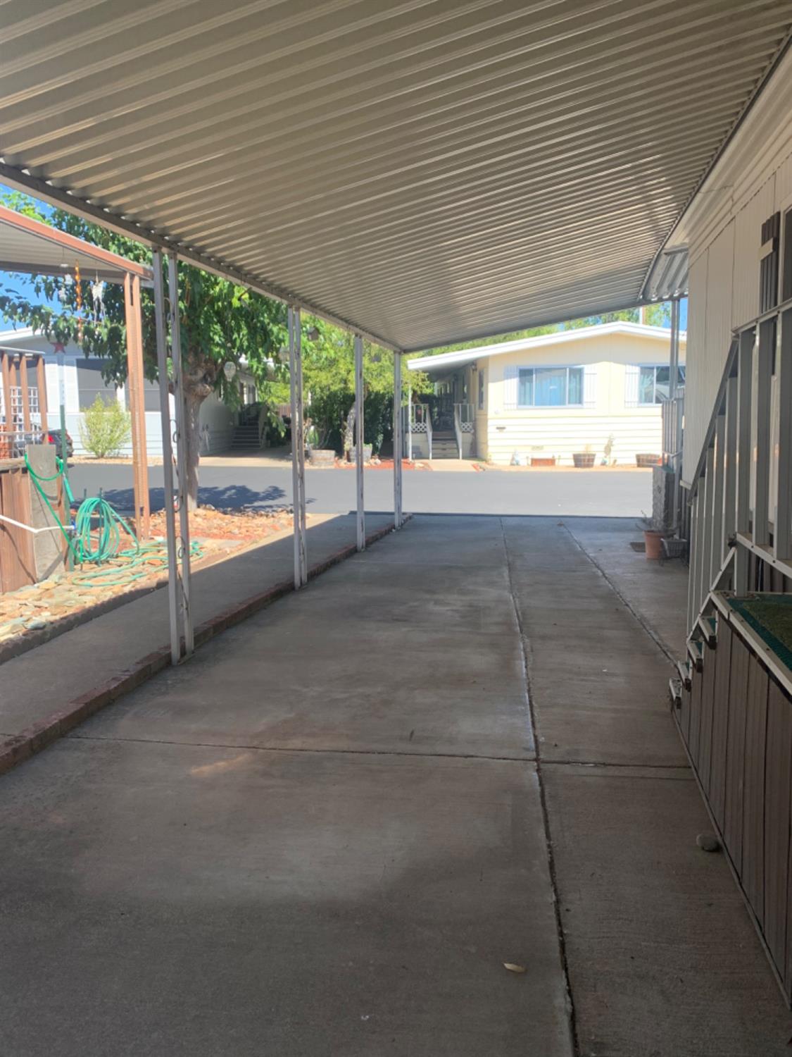 1330 Calaveritas #86 Road