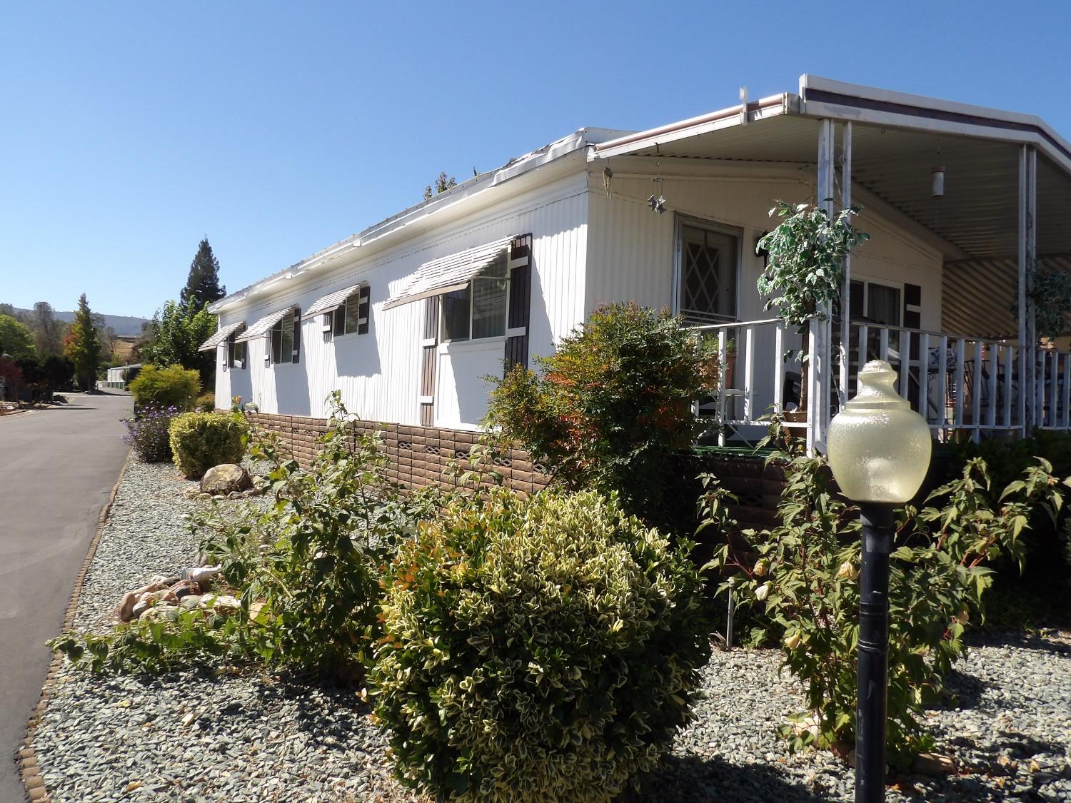 1330 Calaveritas #86 Road