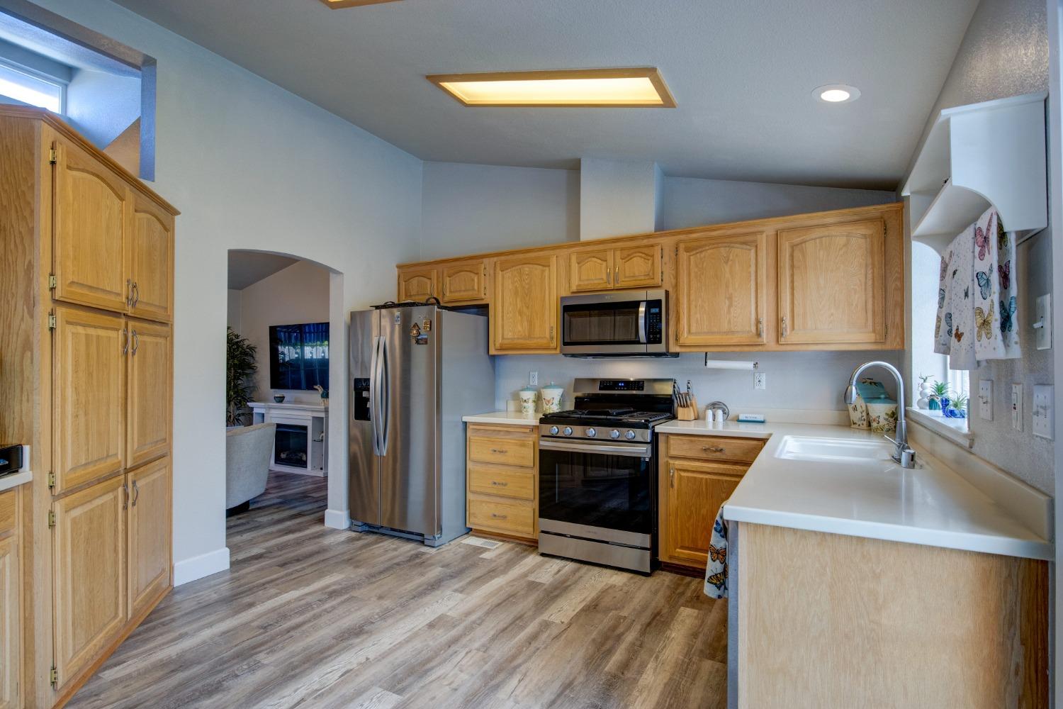 12720 Robinia Circle 32