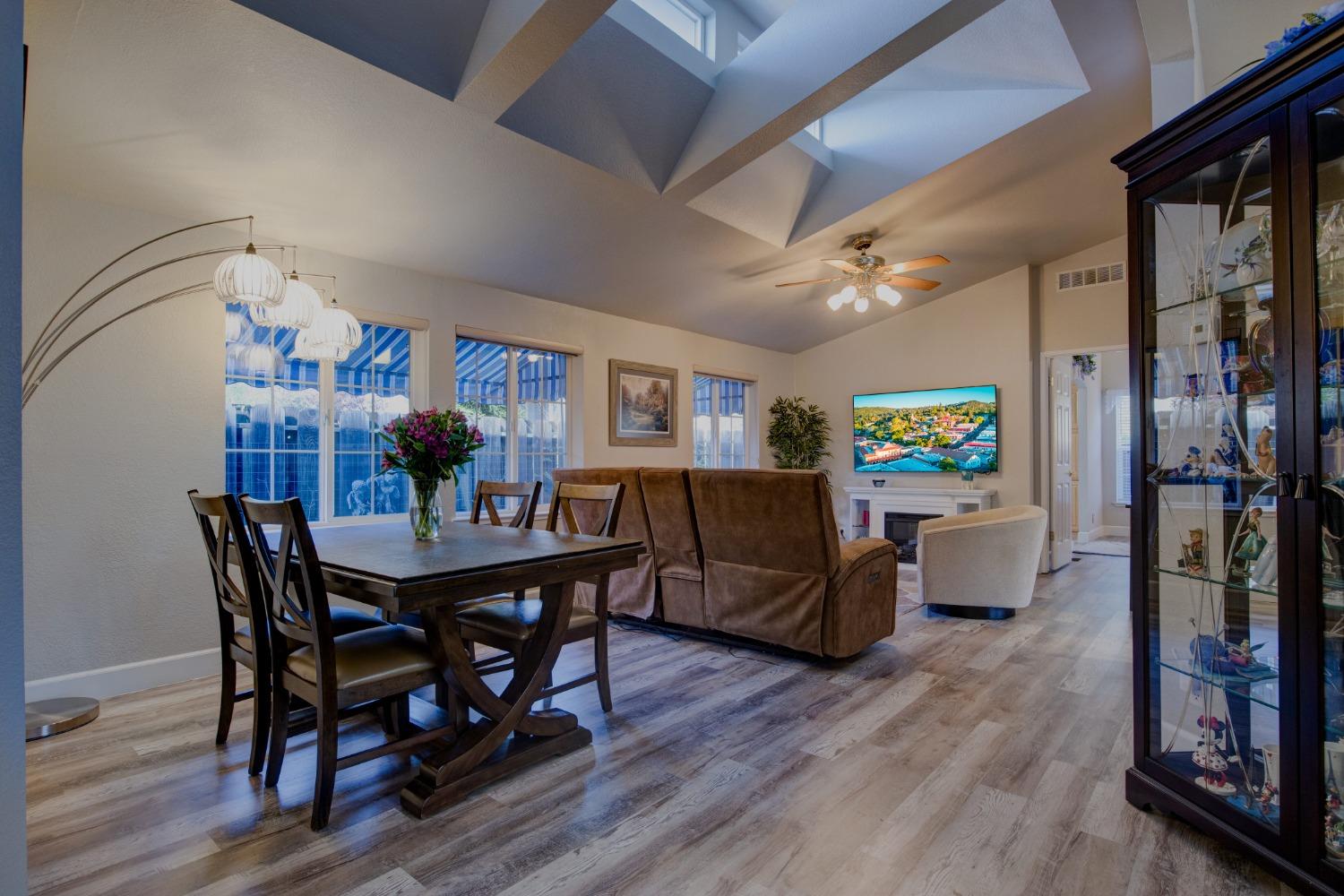 12720 Robinia Circle 32