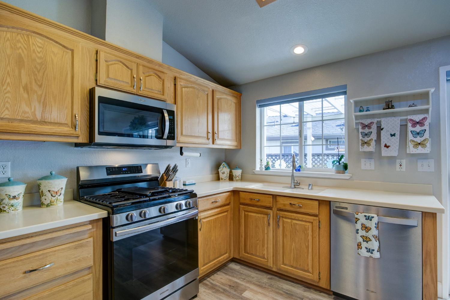 12720 Robinia Circle 32