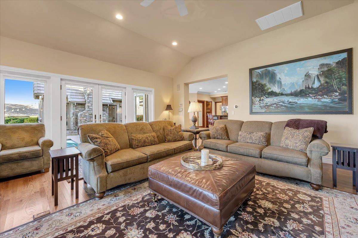 10 Grandview Court 25