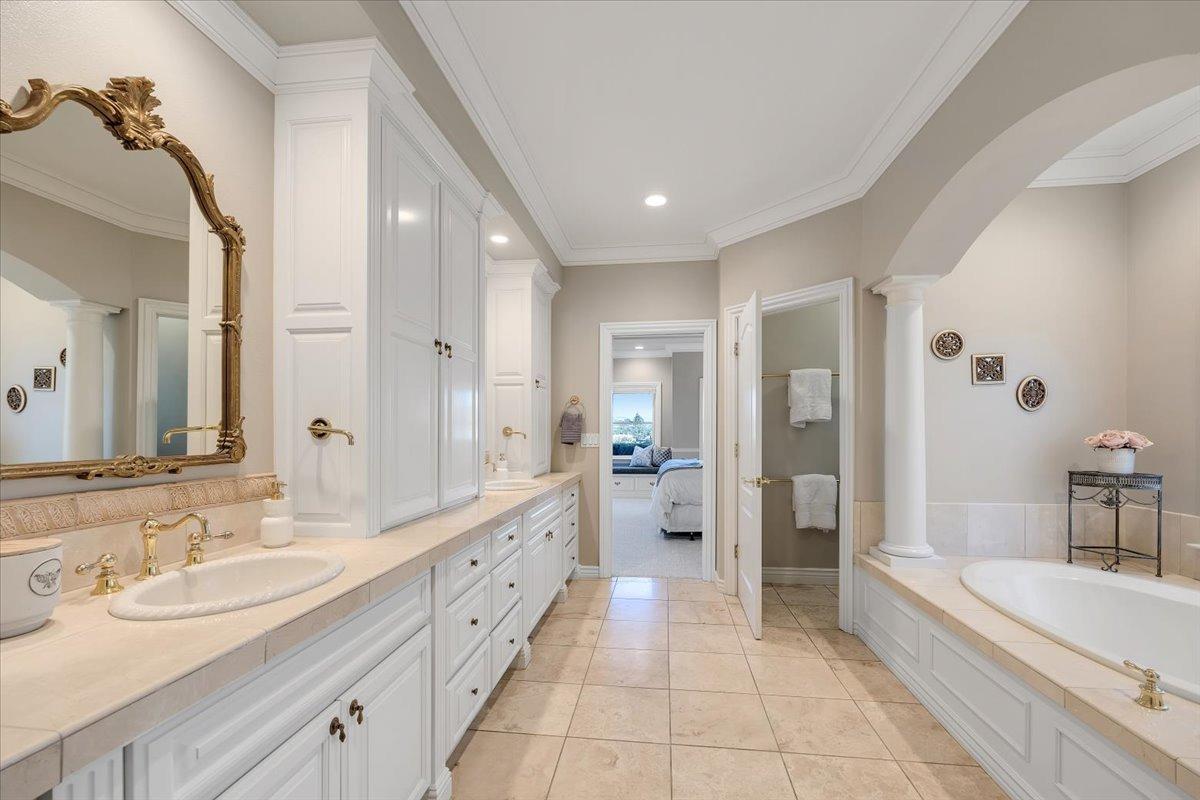 10 Grandview Court 25