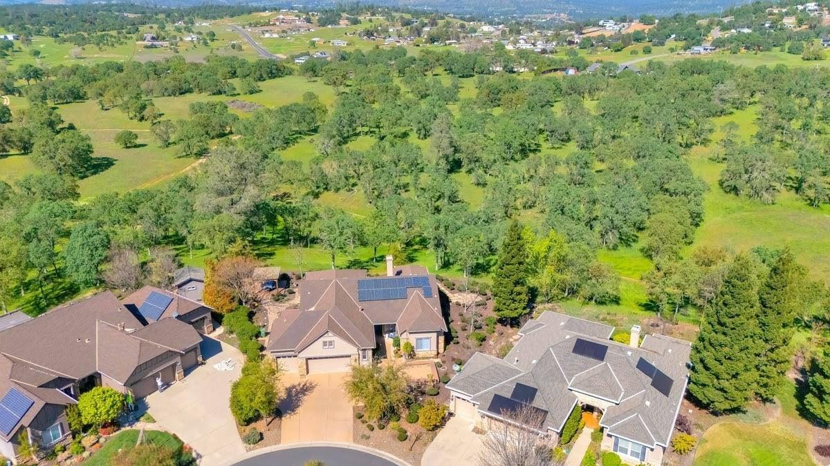 16 Rock Ridge Court