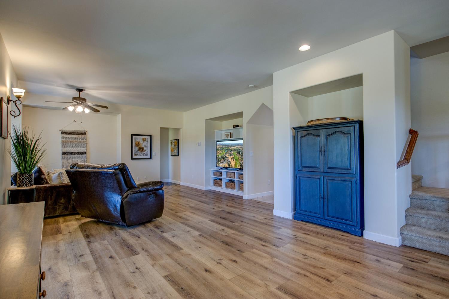 168 Blue Oak Court