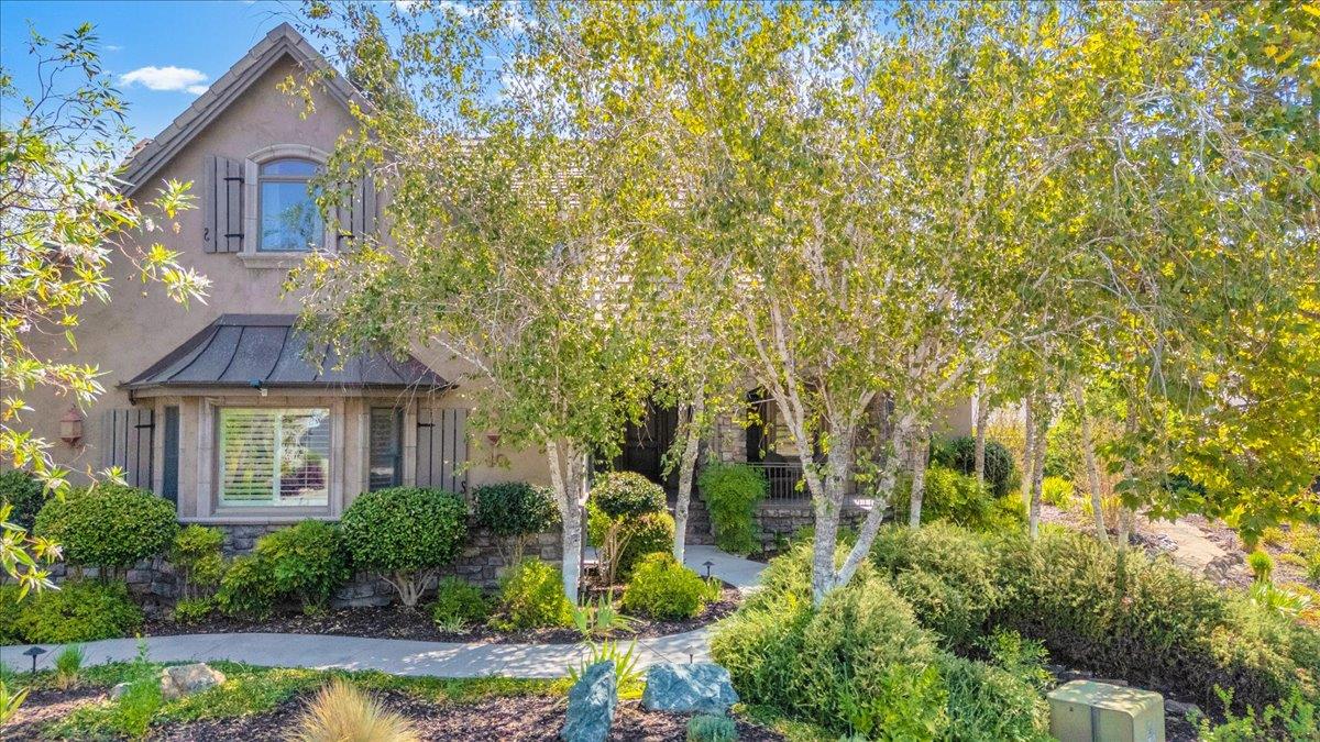 10 Grandview Ct Court
