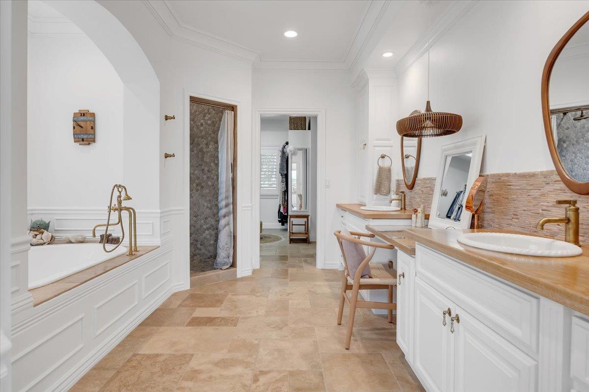 10 Grandview Ct Court